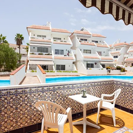 Home2book Radiant Apt, Pool & Terrace Americas *